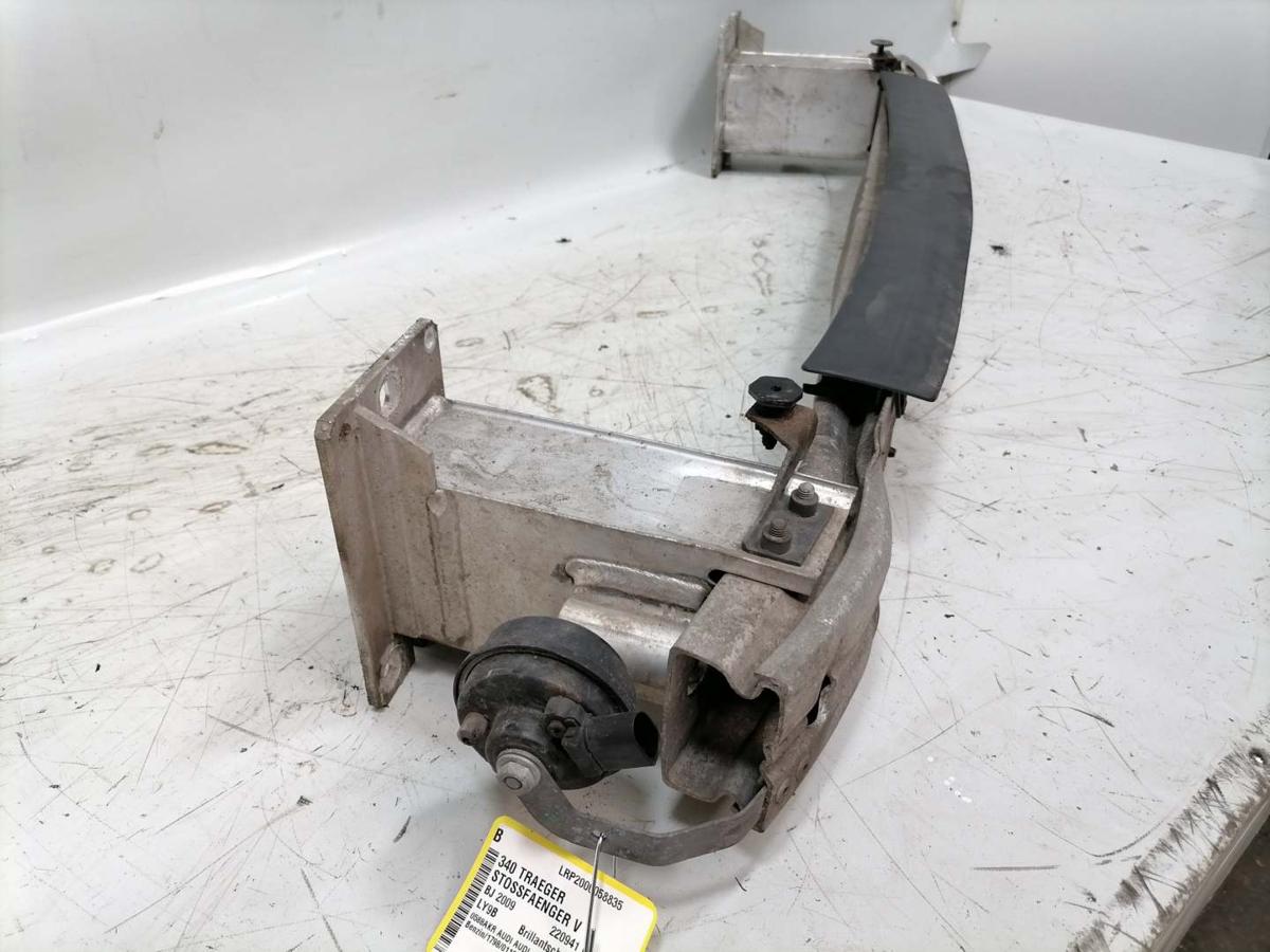 Audi A5 8T original Tr&auml;ger Verst&auml;rkung Sto&szlig;stange Stossf&auml;nger vorn Bj.2009